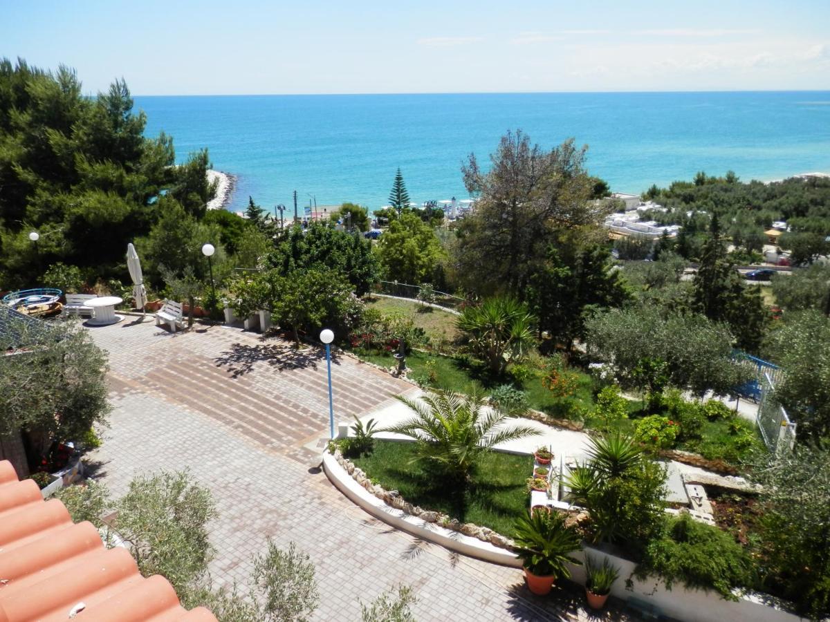 Ville Agnuli Case Vacanza Mattinata Exterior photo
