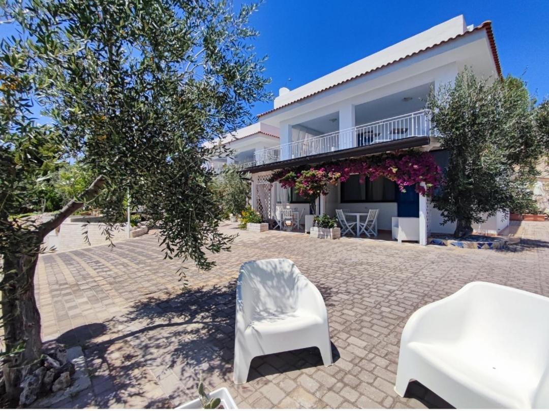 Ville Agnuli Case Vacanza Mattinata Exterior photo