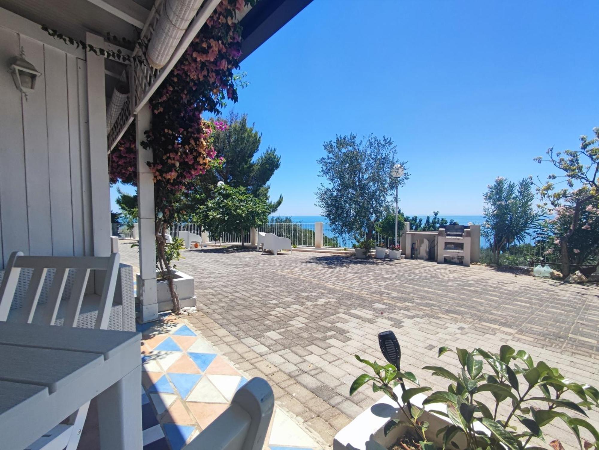 Ville Agnuli Case Vacanza Mattinata Exterior photo